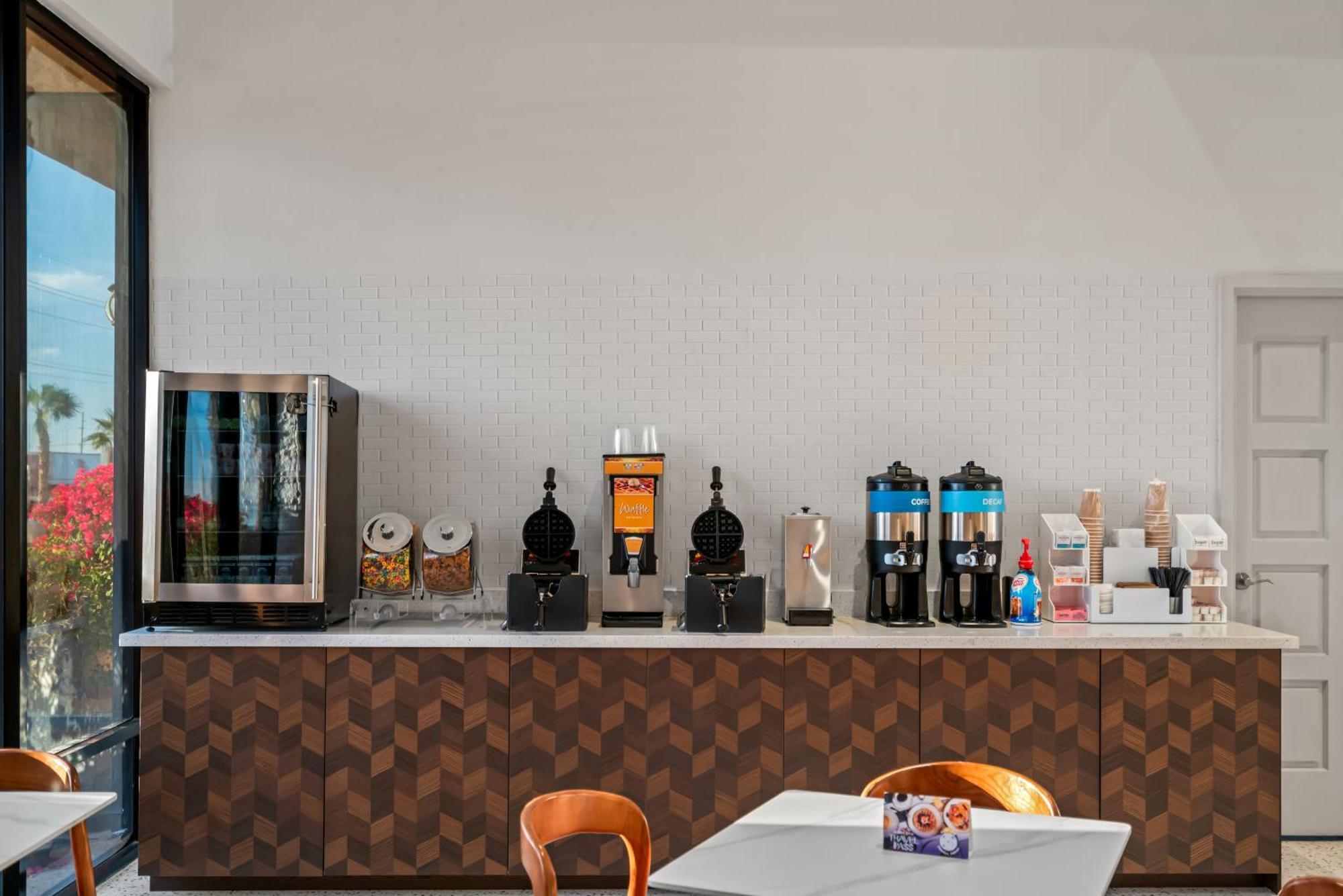 Signature Inn Indio I-10 Экстерьер фото