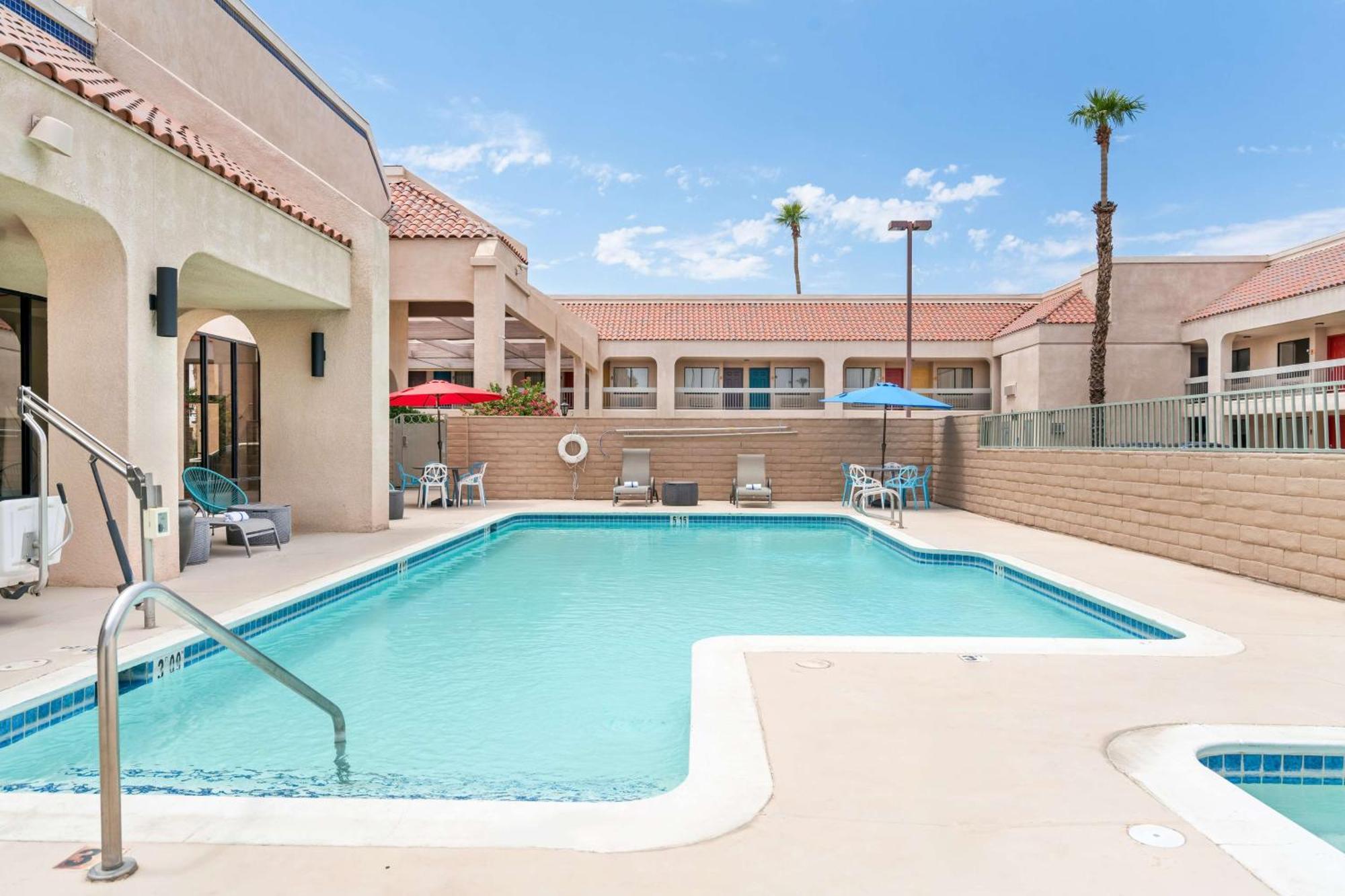 Signature Inn Indio I-10 Экстерьер фото