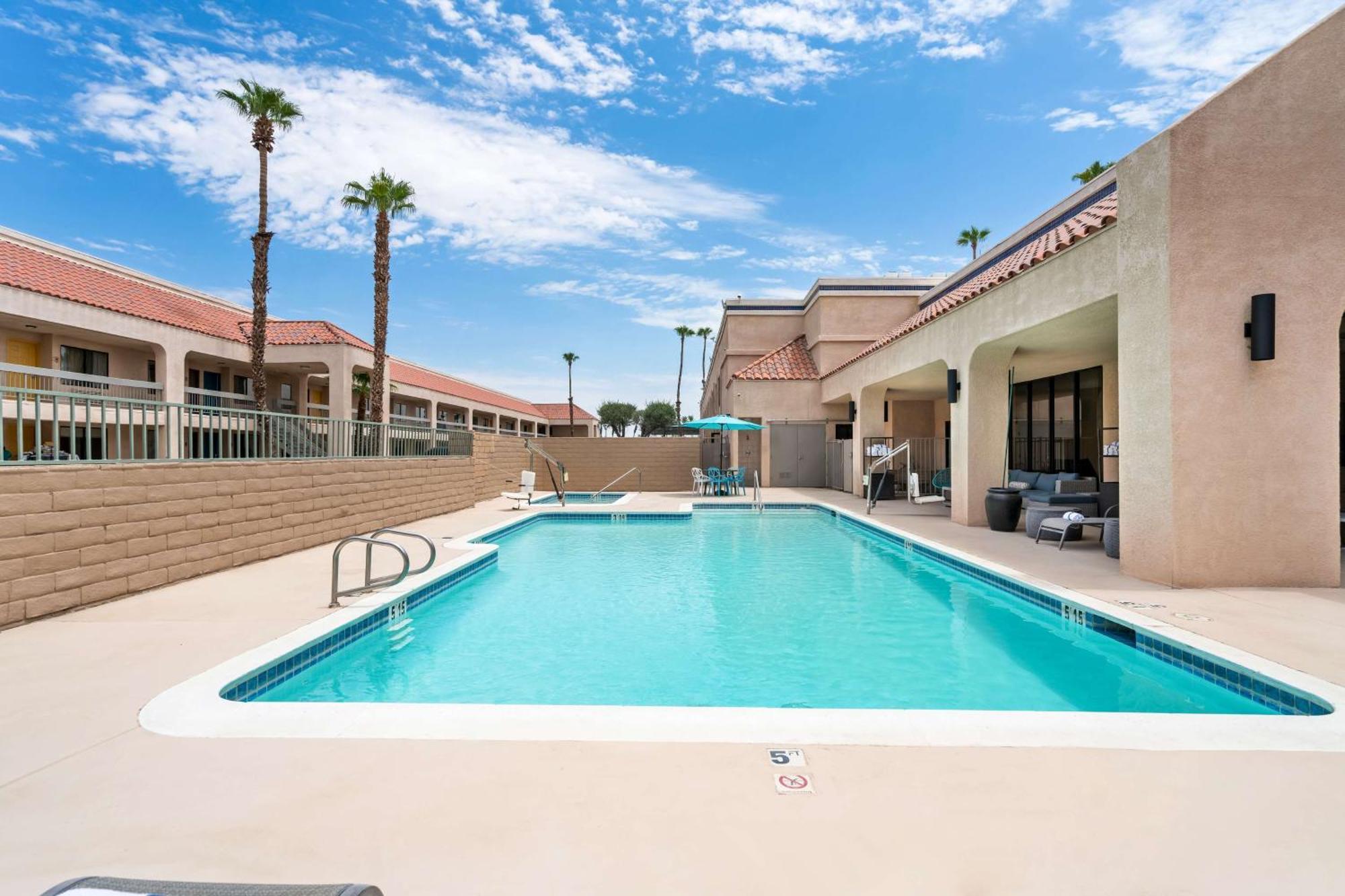 Signature Inn Indio I-10 Экстерьер фото